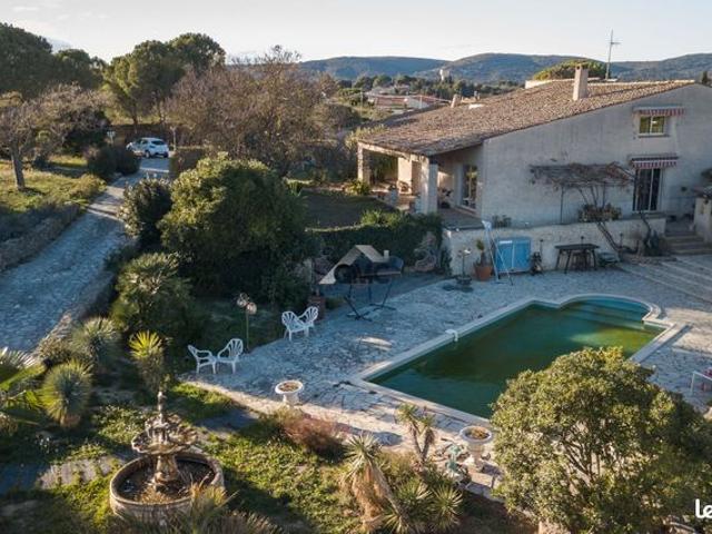 Maison 5 pièces 292 m²