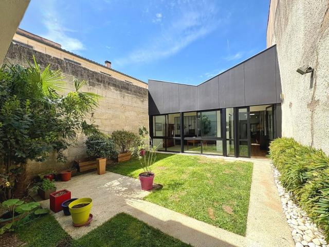 Maison 5 pièces 308 m²