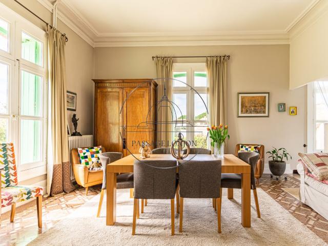 Maison 5 pièces 300 m²