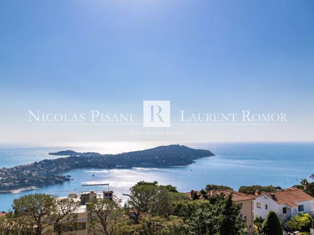 Maison 5 pièces 318 m²