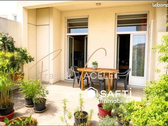 Maison 5 pièces 310 m²