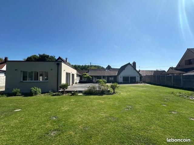 Maison 5 pièces 310 m²