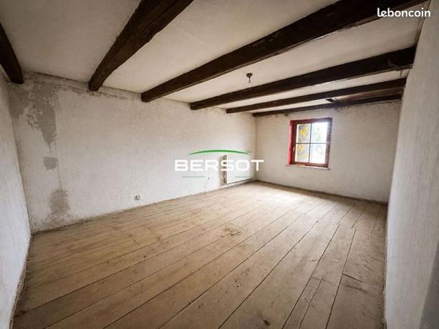 Maison 5 pièces 326 m²