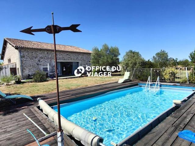 Maison 5 pièces 338,70 m²