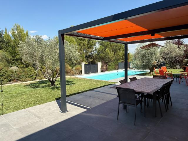 Maison 5 pièces 348 m²