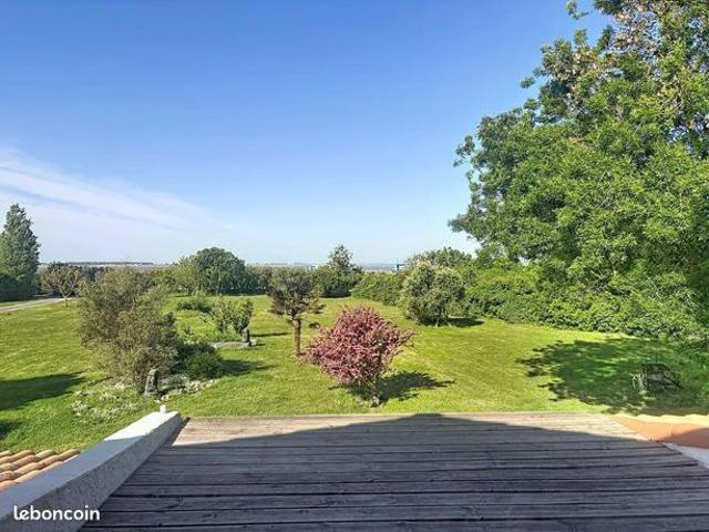 Maison 5 pièces 360 m²