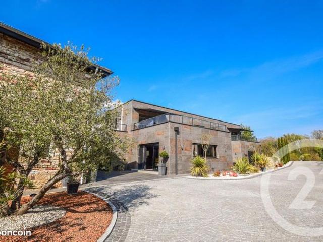 Maison 5 pièces 360 m²