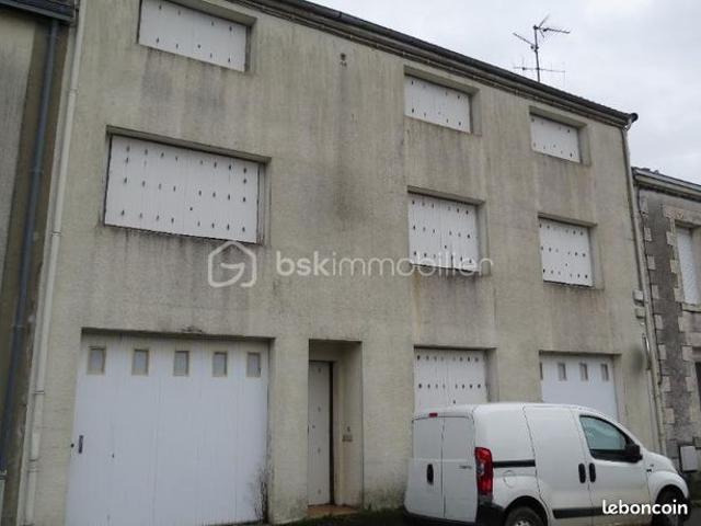 Maison 5 pièces 380 m²