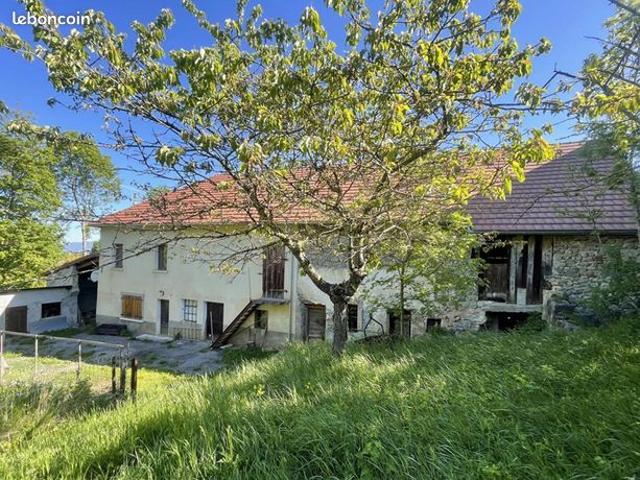 Maison 5 pièces 400 m²