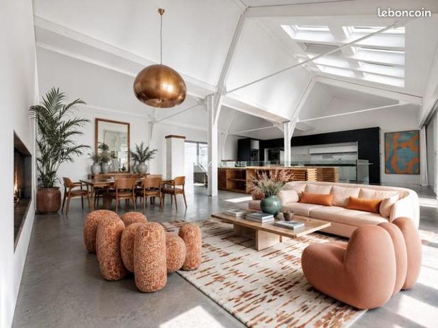 Maison 5 pièces 434 m²