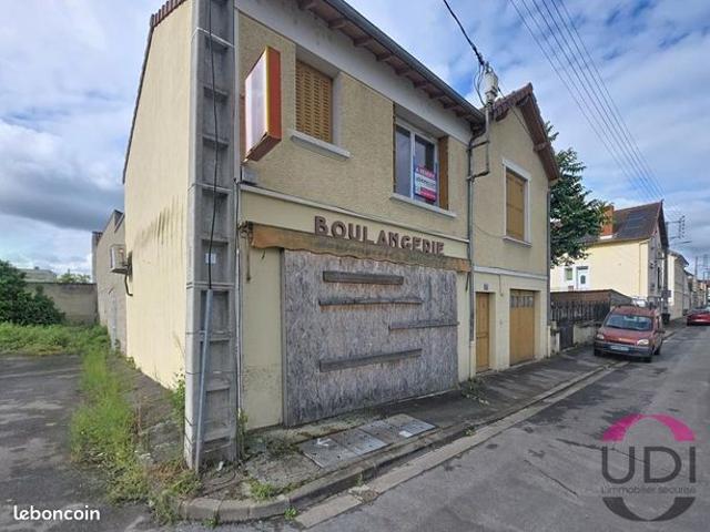 Maison 5 pièces 450 m²