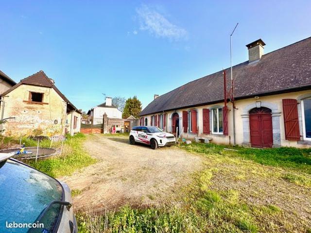 Maison 5 pièces 485 m²