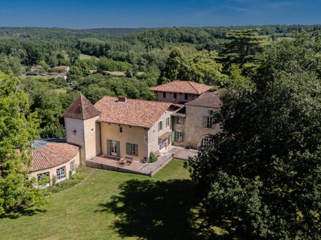 Maison 5 pièces 500 m²