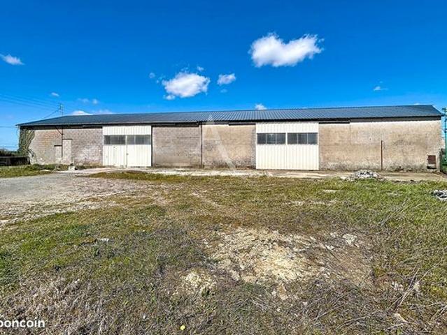Maison 5 pièces 650 m²