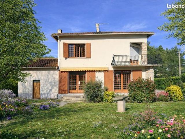 Maison 5 pièces 650 m²
