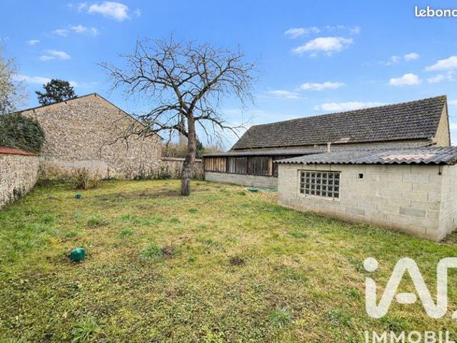 Maison 5 pièces 713 m²
