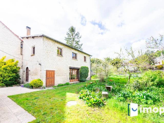 Maison 5 pièces 747 m²