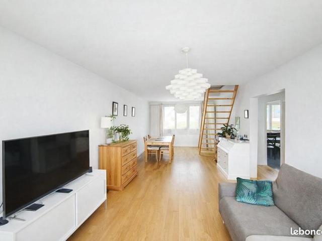 Maison 5 pièces 74 m²