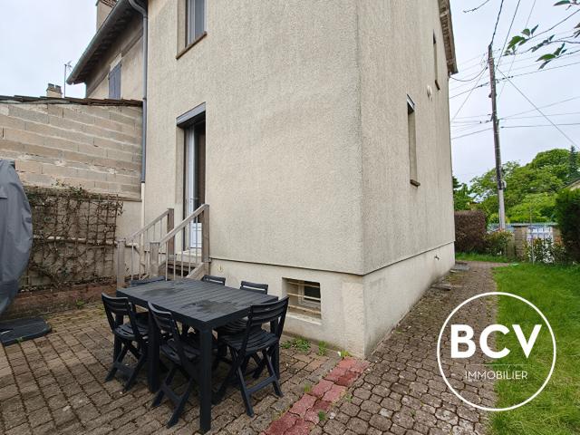 Maison 5 pièces 77 m²
