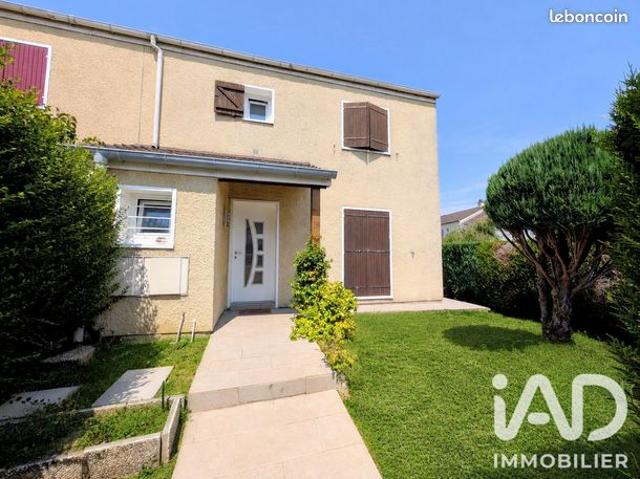 Maison 5 pièces 77 m²