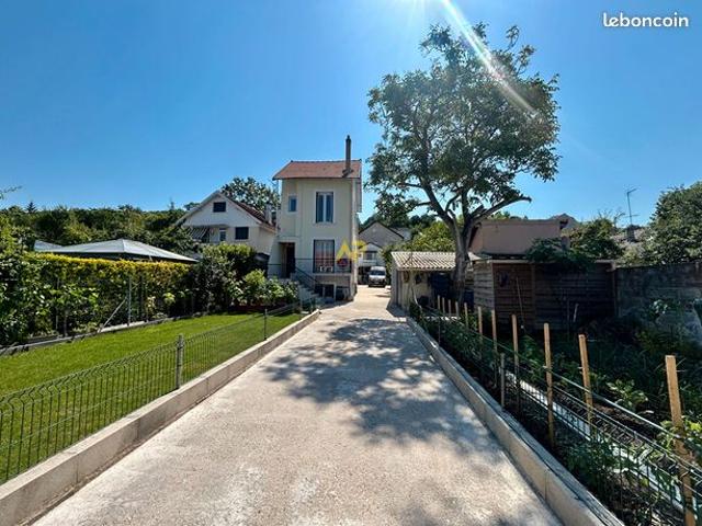 Maison 5 pièces 77 m²