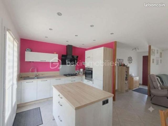 Maison 5 pièces 77 m²