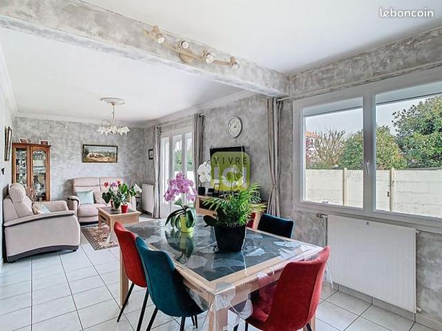Maison 5 pièces 80 m²