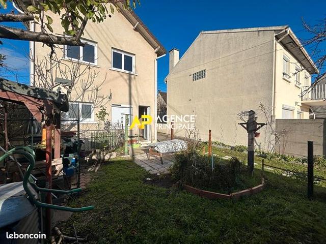 Maison 5 pièces 80 m²