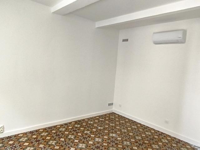 Maison 5 pièces, 80 m² à louer à Cers 34420