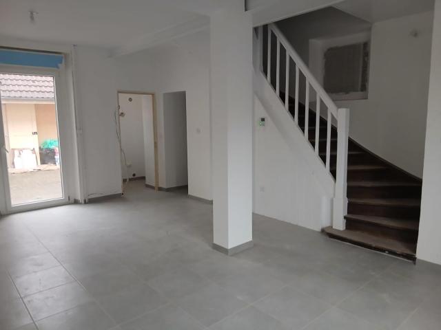 Maison 5 pièces, 80 m² à louer à Belfort 90000