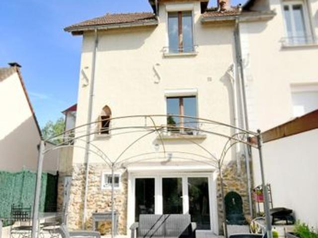 Maison 5 pièces 82 m²
