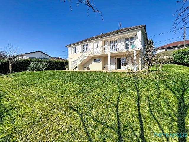 Maison 5 pièces 121 m²