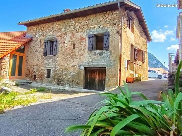 Maison 5 pièces 85 m²