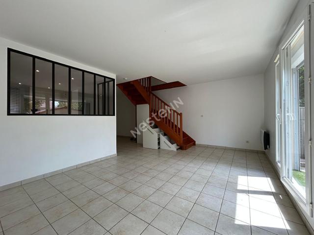 Maison 5 pièces 85 m²