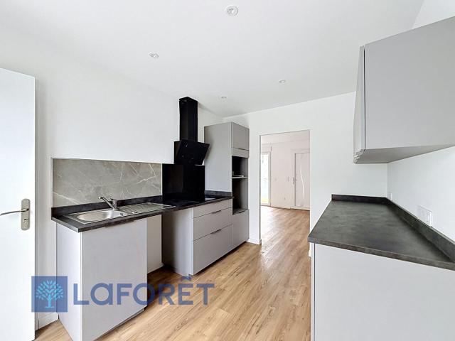 Maison 5 pièces, 87 m² à louer à Conches en Ouche 27190