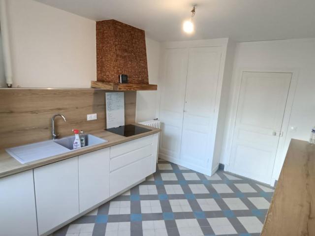 Maison 5 pièces, 88 m² à louer à Sens 89100