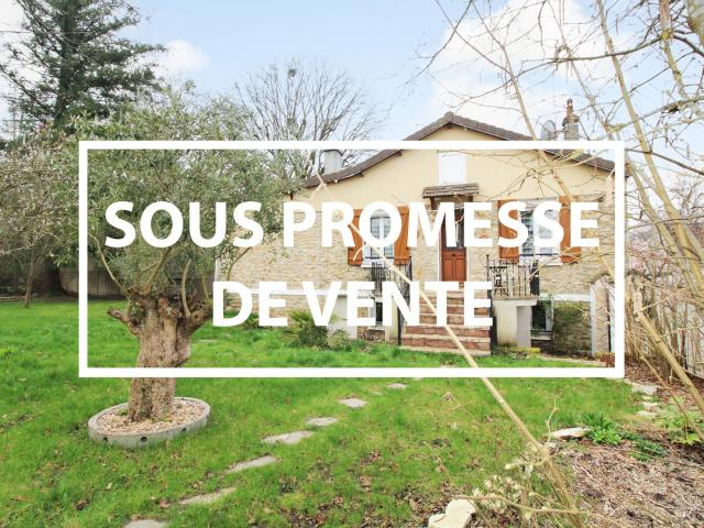 Maison 5 pièces 89,50m2 3 chambres + 3 garages + sous sol