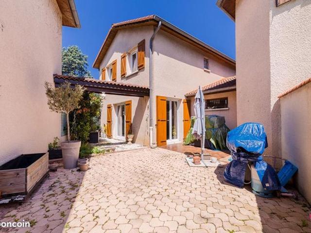 Maison 5 pièces 90 m²