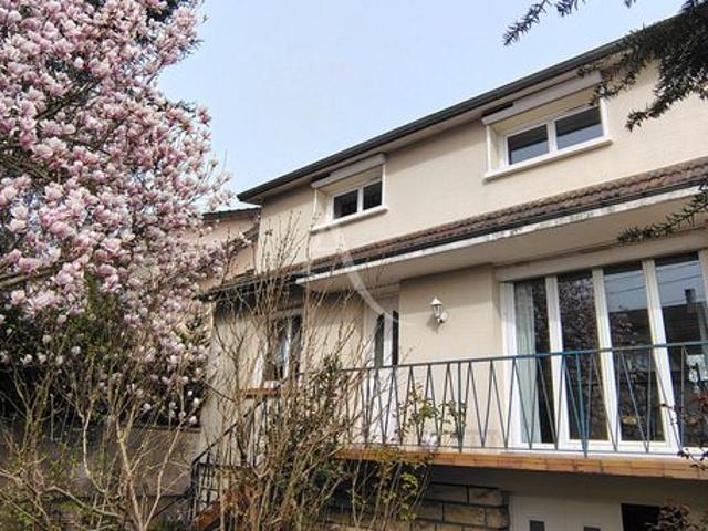 Maison 5 pièces 90 m²