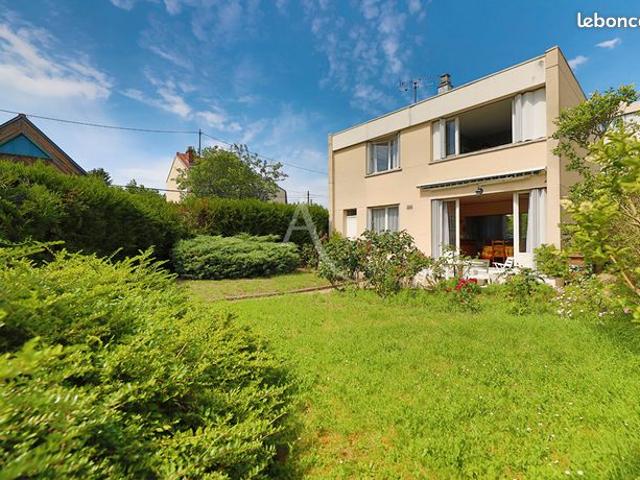 Maison 5 pièces 93 m²