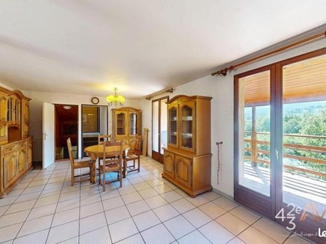 Maison 5 pièces 93 m²