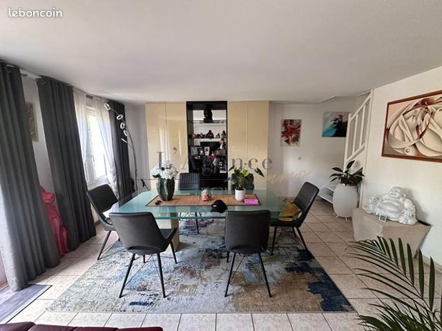 Maison 5 pièces 93 m²
