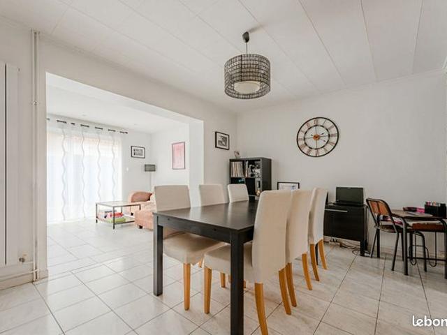 Maison 5 pièces 93 m²