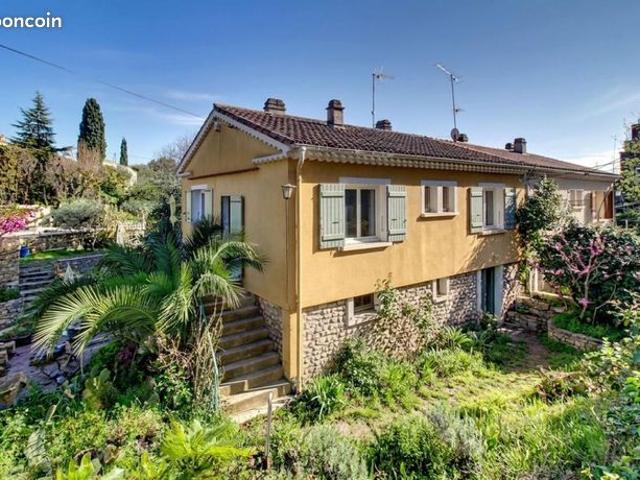 Maison 5 pièces 93 m²