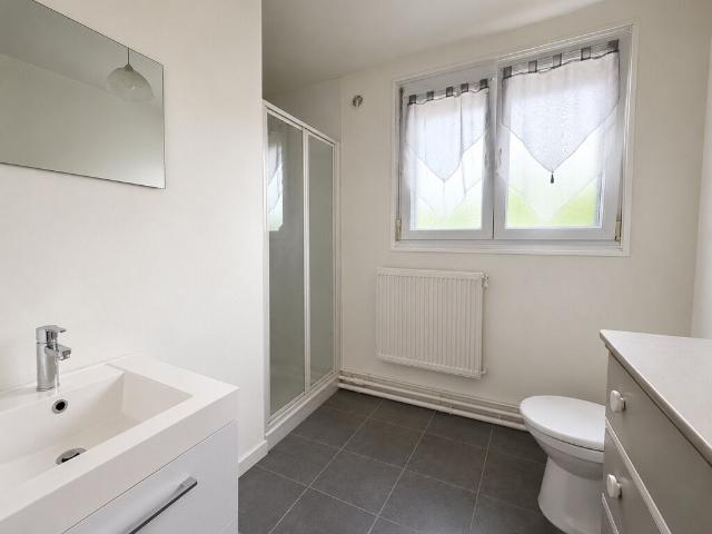 Maison 5 pièces, 93 m² à louer à Charleville Mézières 08000