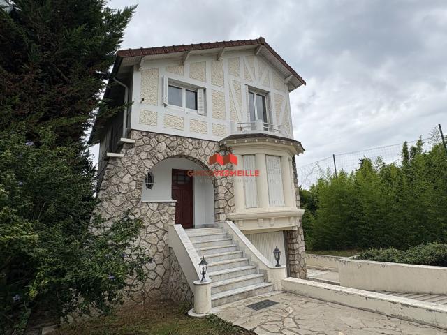 Maison 5 pièces 94 m²
