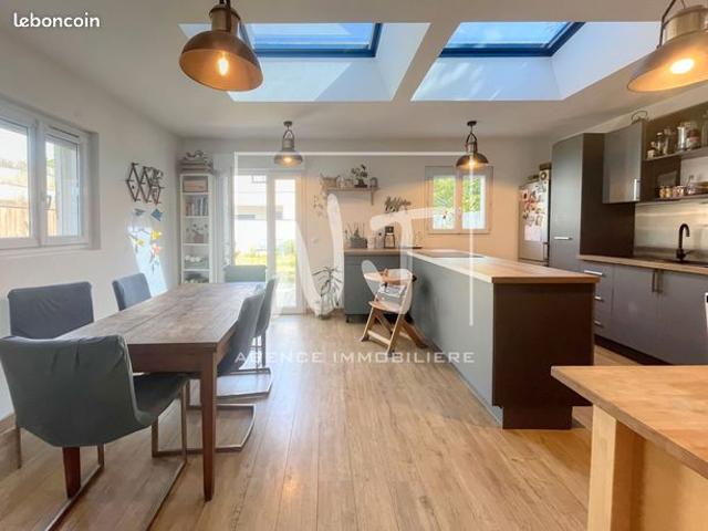 Maison 5 pièces 94 m²