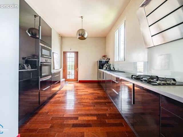 Maison 5 pièces 94 m²