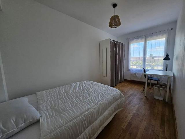 Maison 5 pièces, 95 m² à louer à Verrières en Anjou 49112