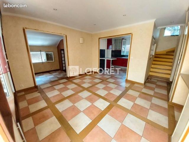 Maison 5 pièces 96 m²